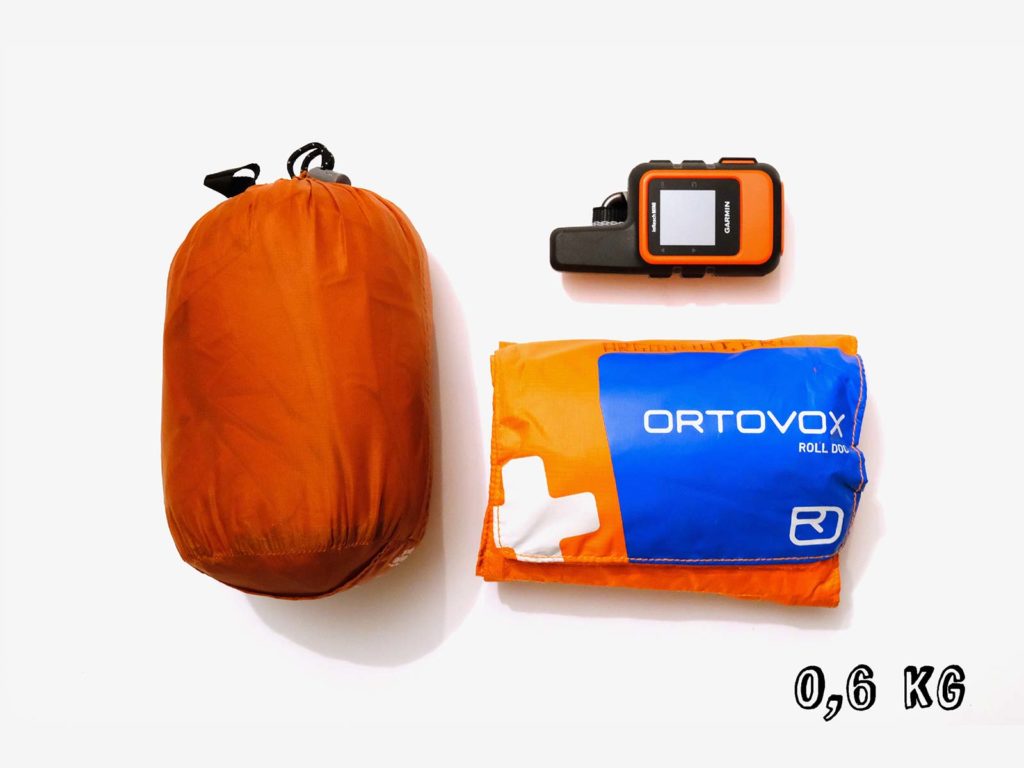 Abb.7: Packliste: Sat-Messenger, 2-Personen-Biwaksack und umfangreiches Erste-Hilfe-Set © Peter Plattner - argonaut.pro | ÖKAS Abb.7: Packliste: Sat-Messenger, 2-Personen-Biwaksack und umfangreiches Erste-Hilfe-Set © Peter Plattner - argonaut.pro | ÖKAS