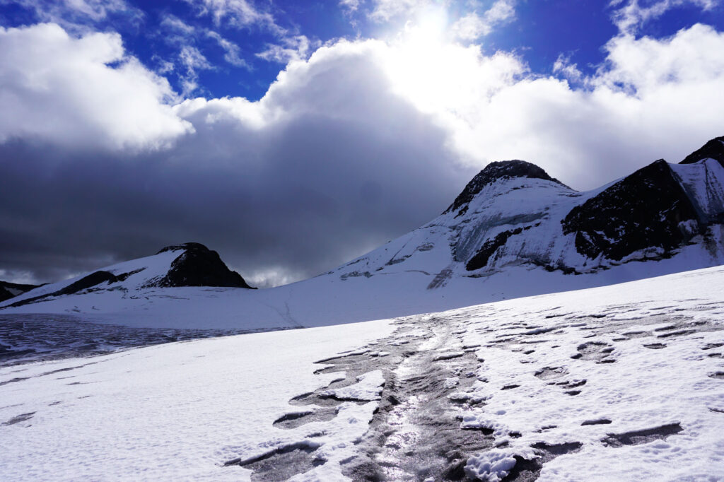 Hochtouren_Gletscher (C) Matthias Knaus_OEAKAS (8)