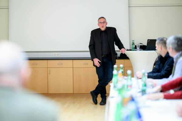 Peter Kapelari, Berater, Mediator, SV für alpine Infrastruktur Peter Kapelari, Berater, Mediator, SV für alpine Infrastruktur