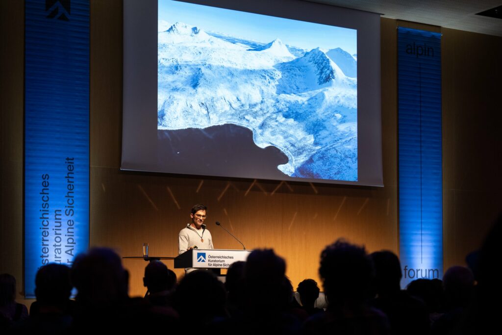 Stephan Birkmaier Alpinforum 2025. Foto: Chris Riefenberg, chrisriefenberg.com Stephan Birkmaier Alpinforum 2025. Foto: Chris Riefenberg, chrisriefenberg.com