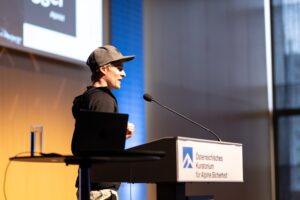 Philipp Brugger, Alpinforum 2025. Foto: Chris Riefenberg, chrisriefenberg.com