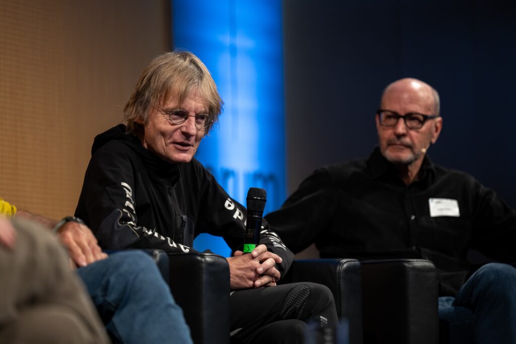 Richard Oberndorfer, Podiumsdiskussion Block 2, Alpinforum 2025; Foto: Chris Riefenberg, chrisriefenberg.com Richard Oberndorfer, Podiumsdiskussion Block 2, Alpinforum 2025; Foto: Chris Riefenberg, chrisriefenberg.com