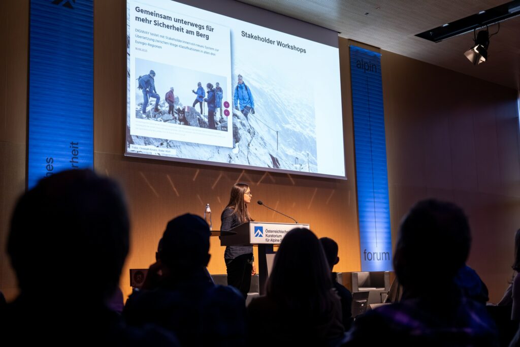 Präsentation Digiway, Alpinforum 2025. Foto: Chris Riefenberg, chrisriefenberg.com Präsentation Digiway, Alpinforum 2025. Foto: Chris Riefenberg, chrisriefenberg.com